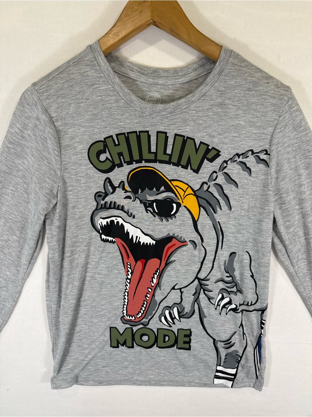 wonder nation Gray Long Sleeve 'Chillin' Mode' Dino Graphic Tee